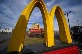 McDonald’s shares slide in wake of fatal E. coli outbreak. What to know